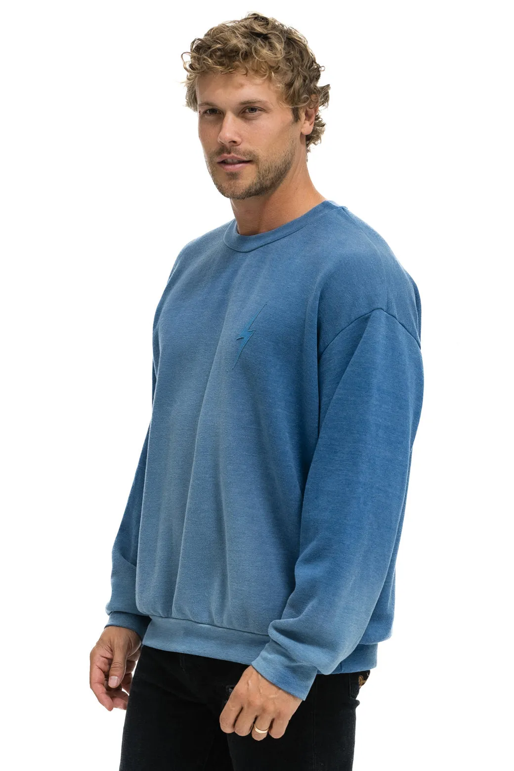 BOLT STITCH 2 RELAXED CREW SWEATSHIRT - FADED WATER