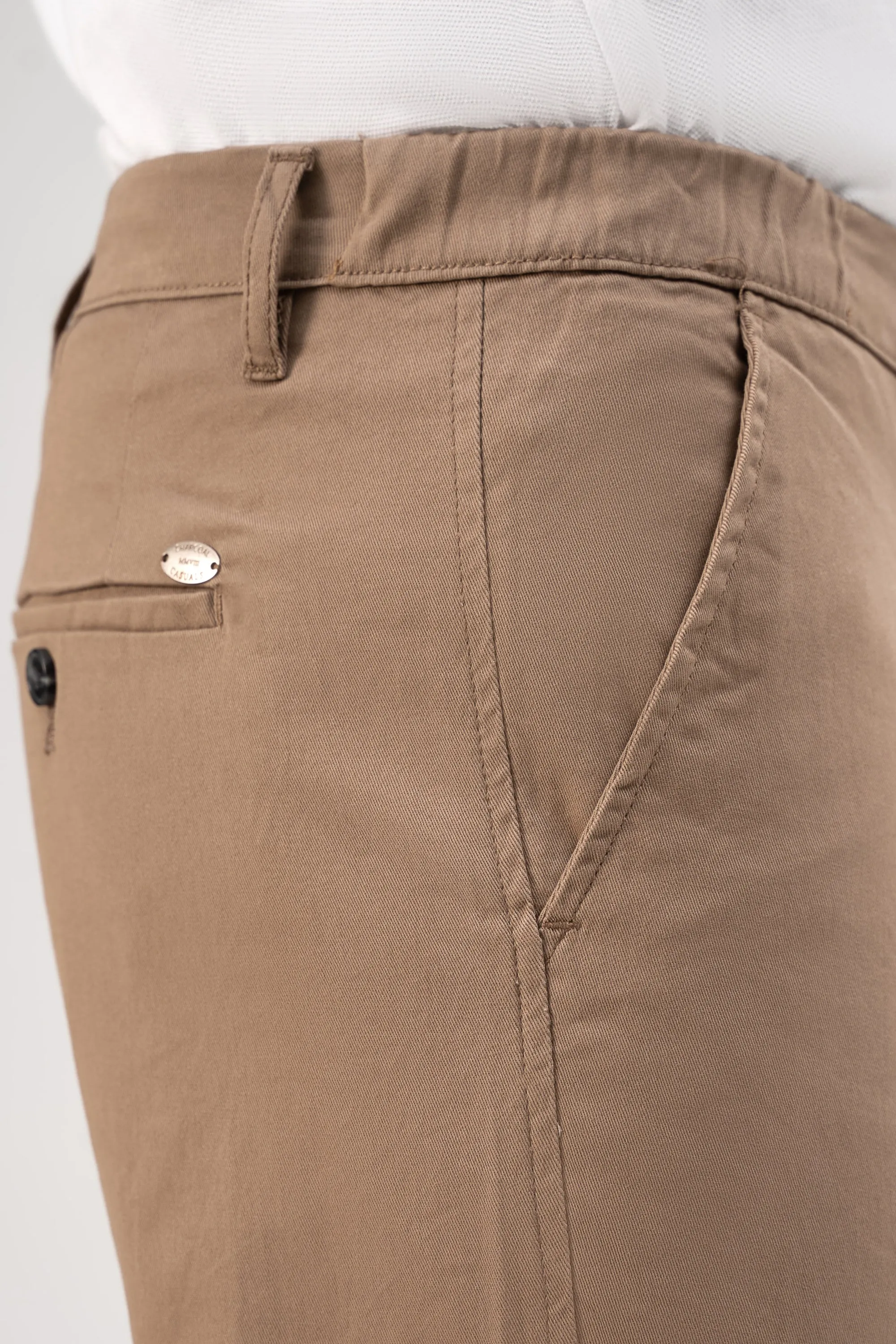 CROSS POCKET ELASTIC WAIST PANT LIGHT KHAKI