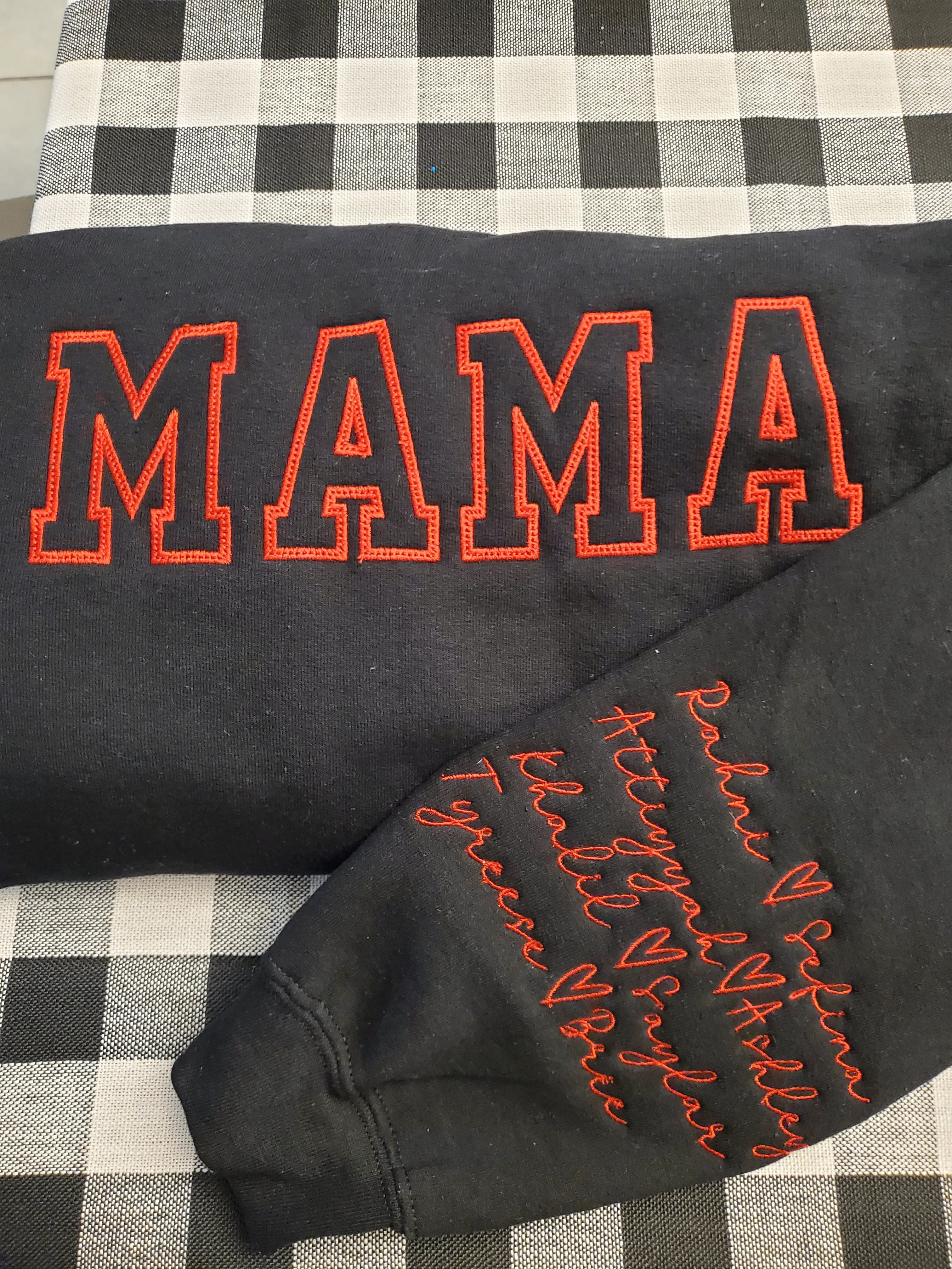 Embroided Mama Sweatshirt