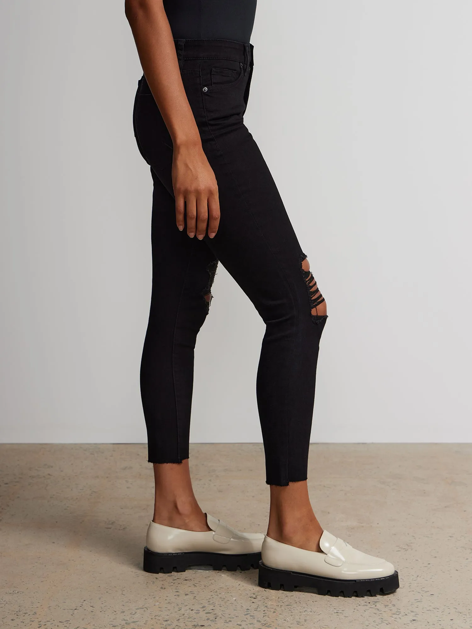 Petite Curvy High Rise Destructed Ankle Skinny Jean - Black