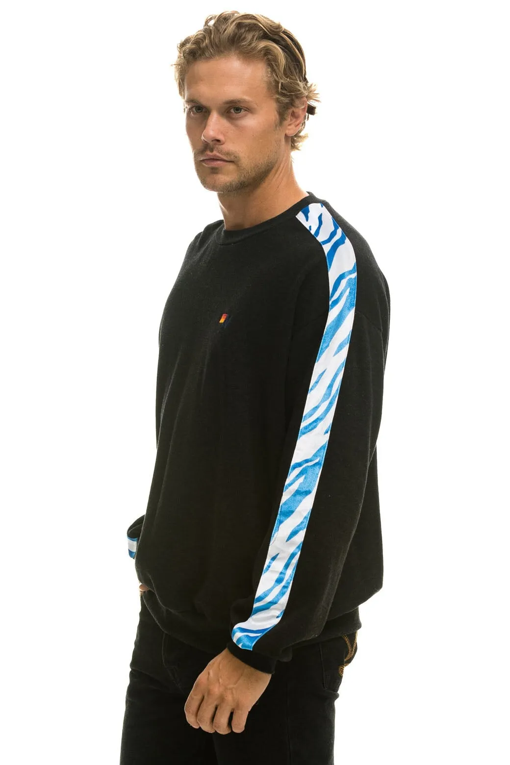 TIGER STRIPE RELAXED FIT CREW SWEATSHIRT - BLACK // BLUE TIGER